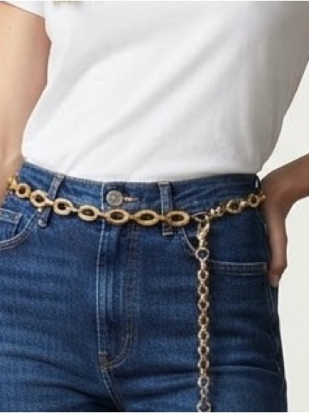 Chic Gold Chain Belt with Statement Drop